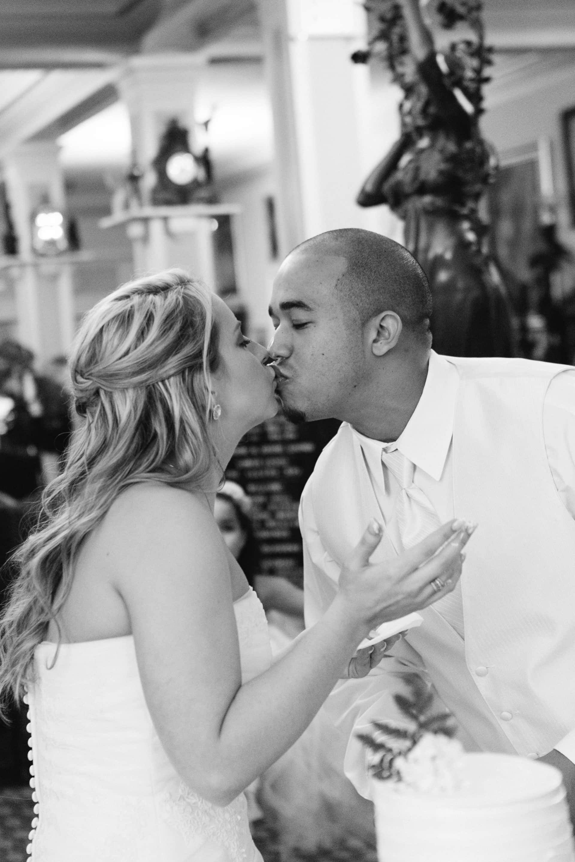 asheville-wedding-bride-and-groom-kiss