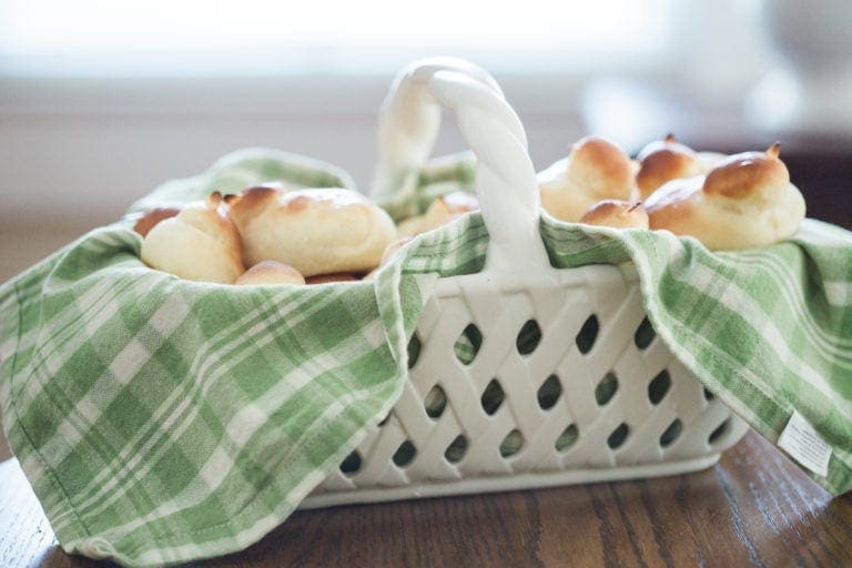 Yummy Fresh Yeast Rolls