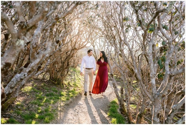 Craggy gardens engagement photos in Asheville | Kathy Beaver Photography