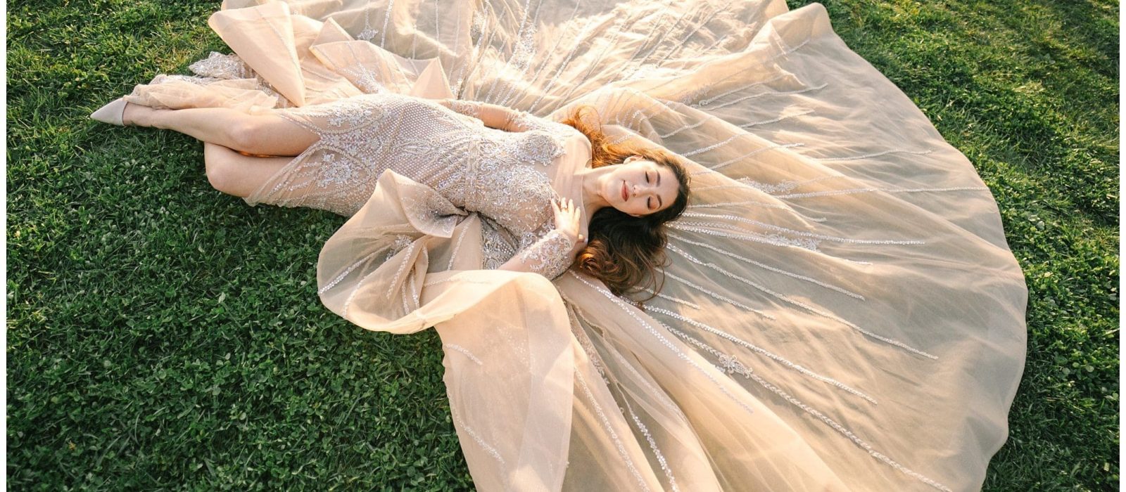 Bridal portrait at The Ridge in a wedding dress designed by Angela Kim Couture. Photo by Kathy Beaver Photography, an Asheville Wedding Photographer.